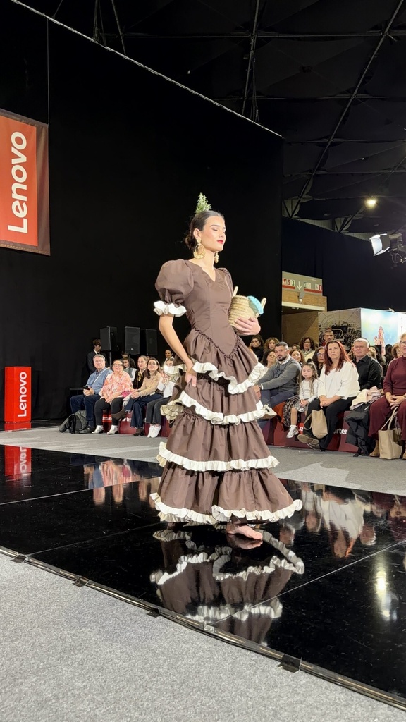 VESTIDO RETRO MARRÓN