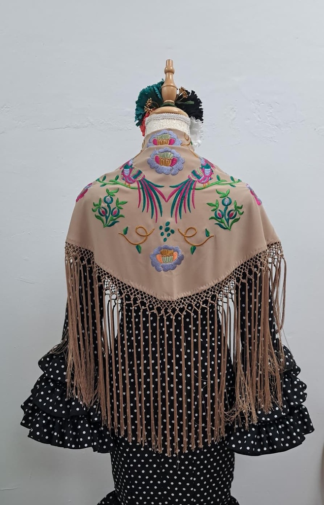 MANTÓN TOSTADO/CAMEL (Tostado, malva-verde Andalucía-turquesa-buganvilla-dorado)