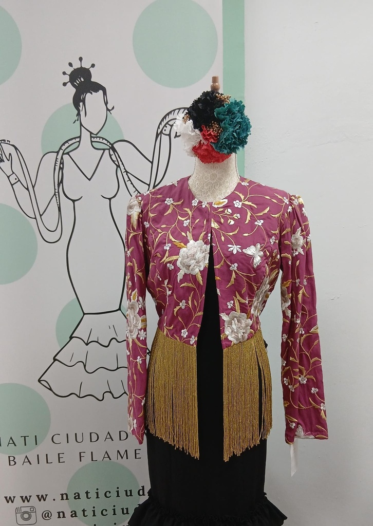 CHAQUETA BURDEOS BORDADA CON FLECOS DORADOS NEW