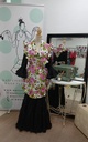 MANDIL + PICO BLANCO CON FLORES ROSAS